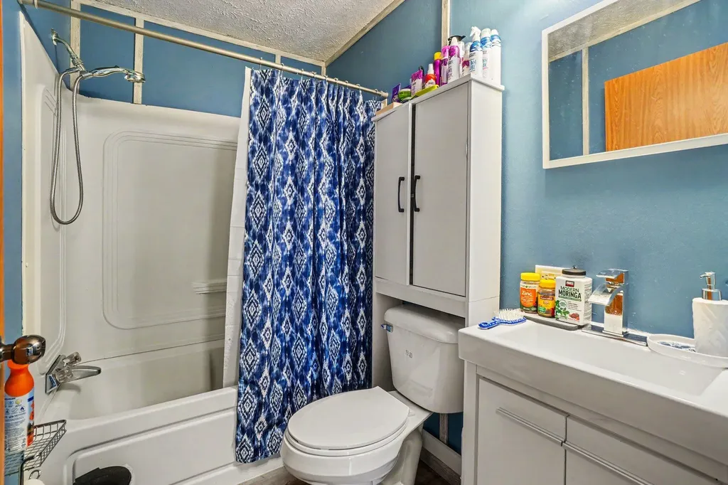 68699 38th Avenue Covert Township MI 49043