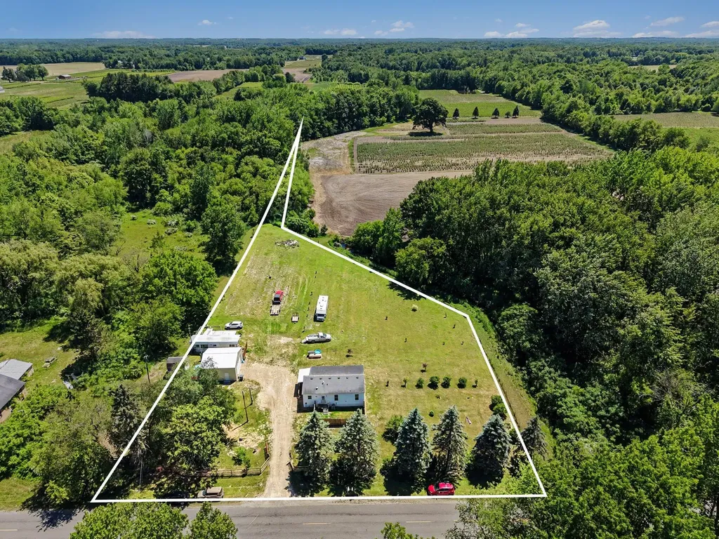 68699 38th Avenue Covert Township MI 49043