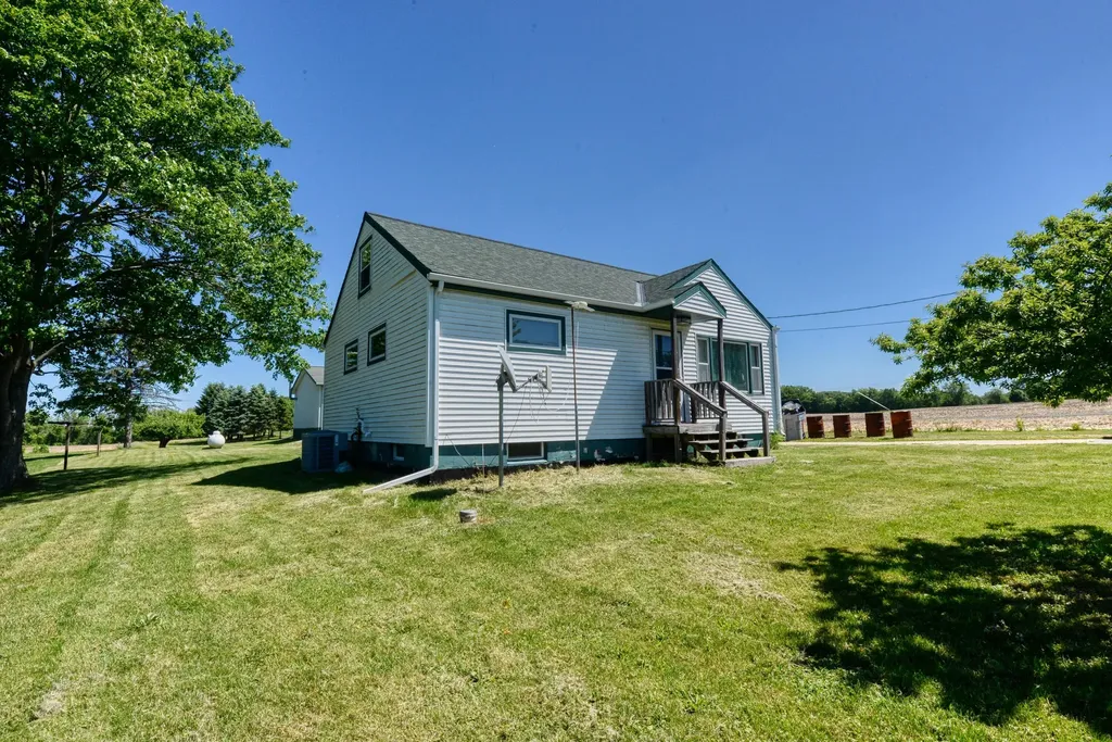 761 W Warren Woods Road Weesaw Township MI 49113