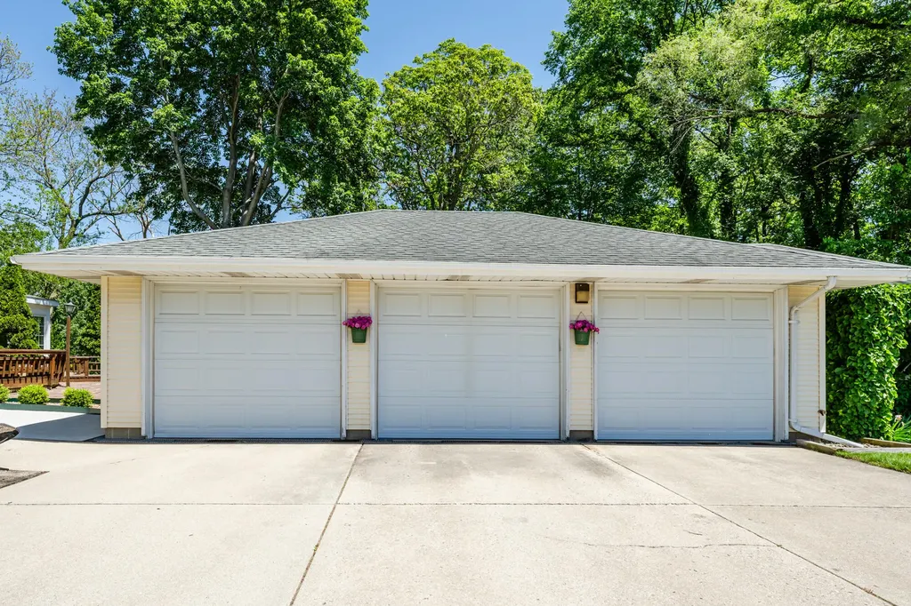 5221 Ridge Road Lincoln Charter Township MI 49127