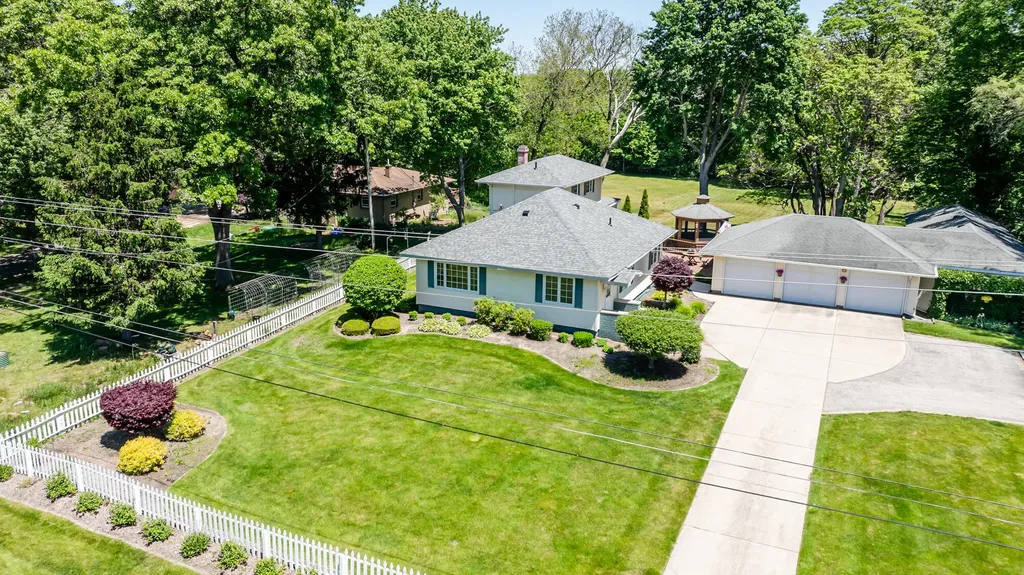 5221 Ridge Road Lincoln Charter Township MI 49127