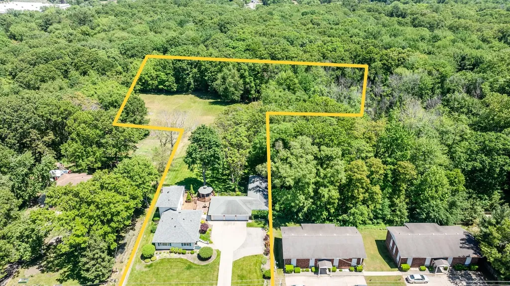 5221 Ridge Road Lincoln Charter Township MI 49127