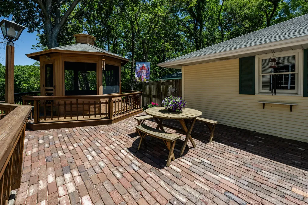 5221 Ridge Road Lincoln Charter Township MI 49127