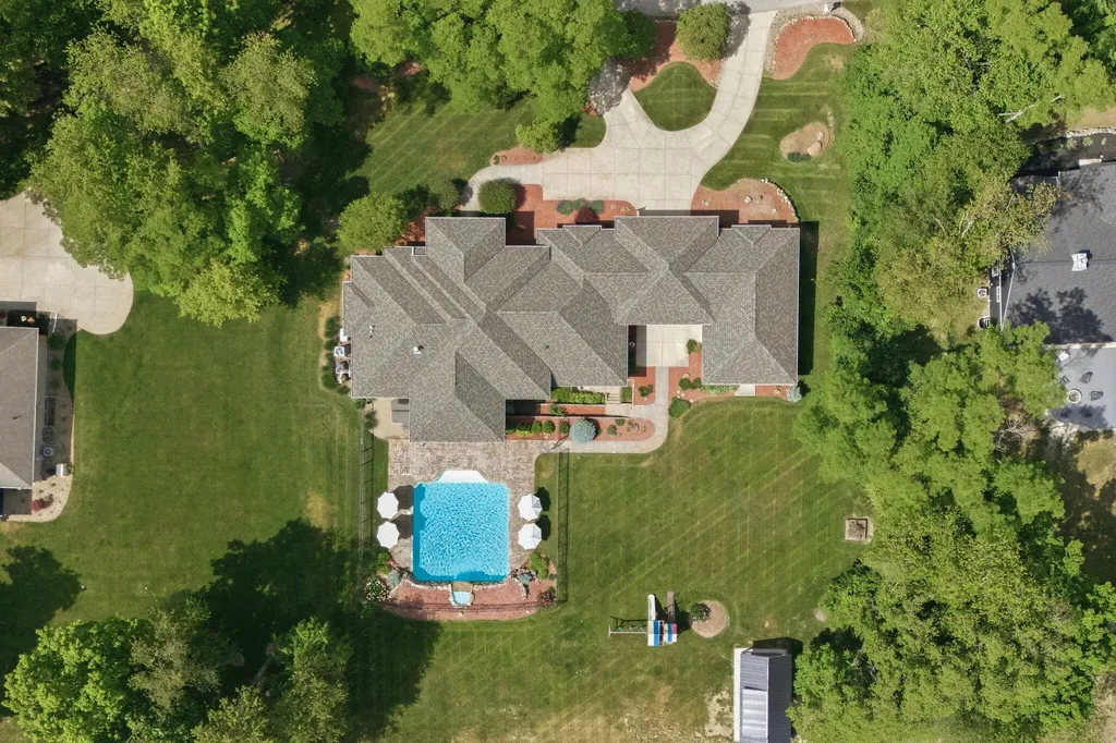 1920 High Meadow S Bertrand Township MI 49120
