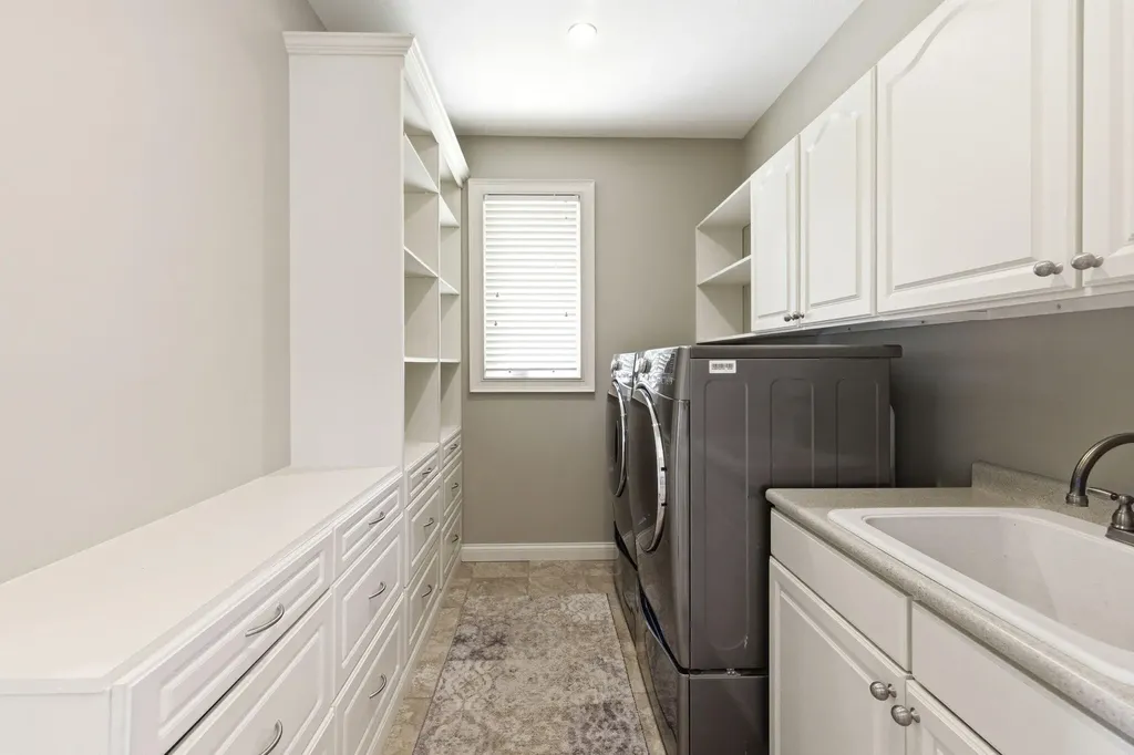 1920 High Meadow S Bertrand Township MI 49120