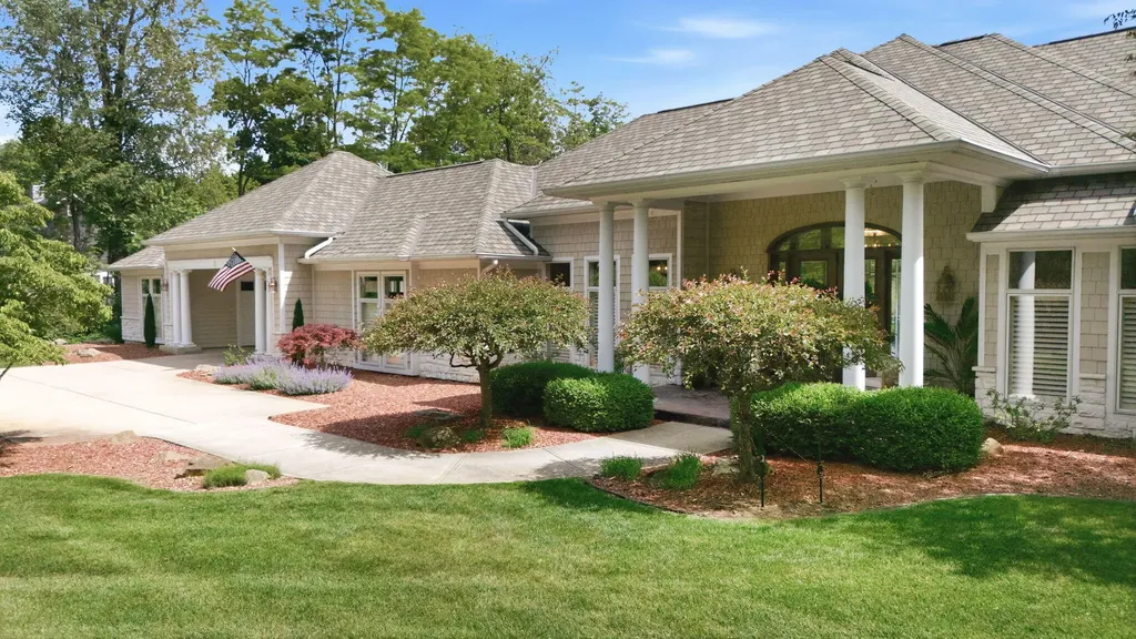 1920 High Meadow S Bertrand Township MI 49120