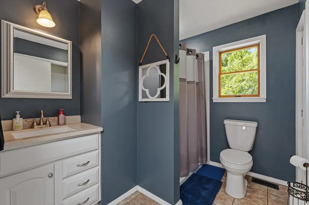 22420 Mckenzie Street Wayne Township MI 49047