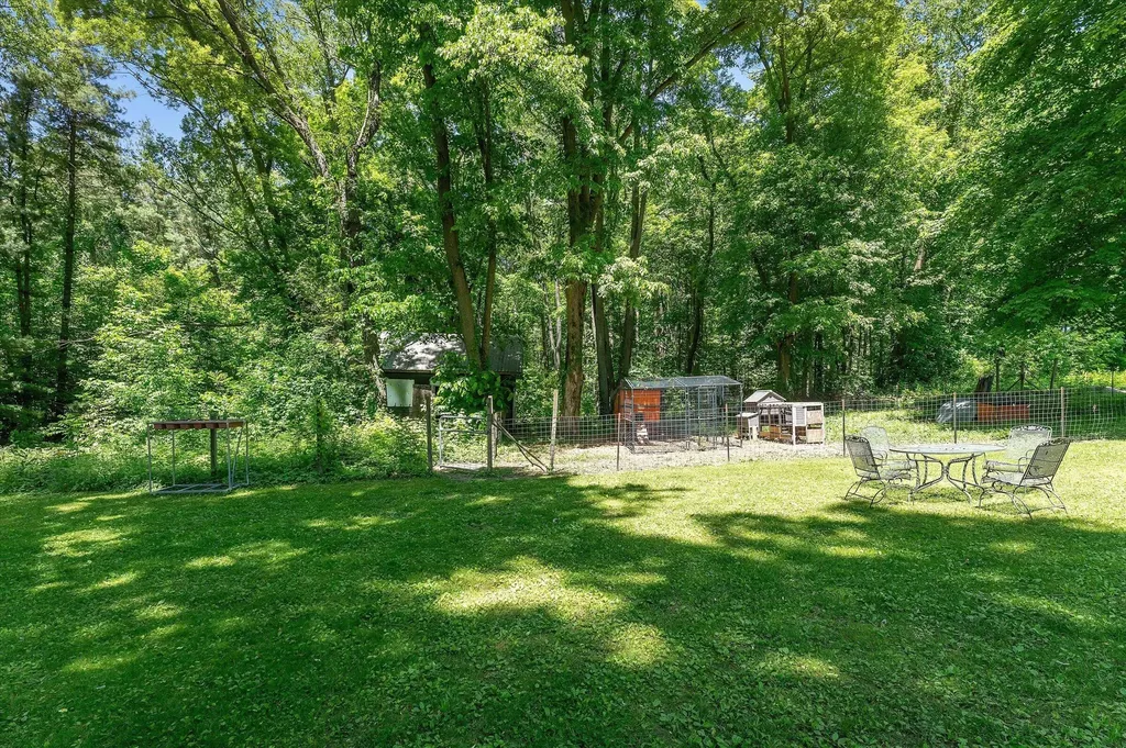 22420 Mckenzie Street Wayne Township MI 49047