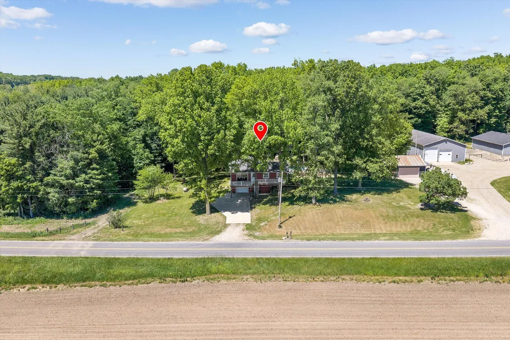 22420 Mckenzie Street Wayne Township MI 49047