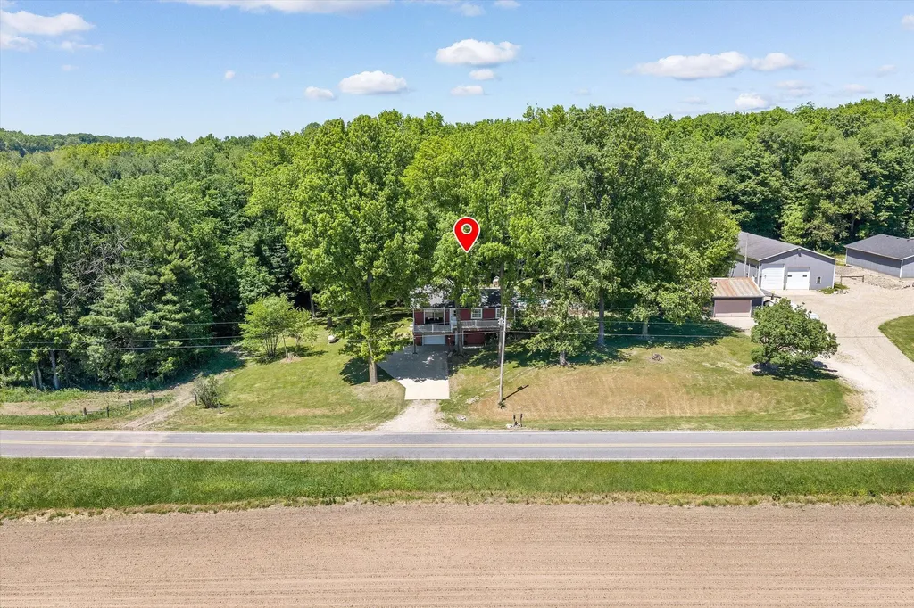 22420 Mckenzie Street Wayne Township MI 49047