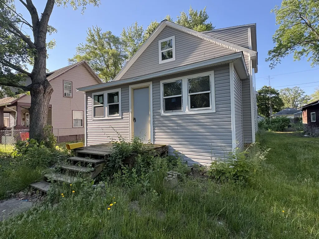 220 Parker Avenue Benton Harbor City MI 49022