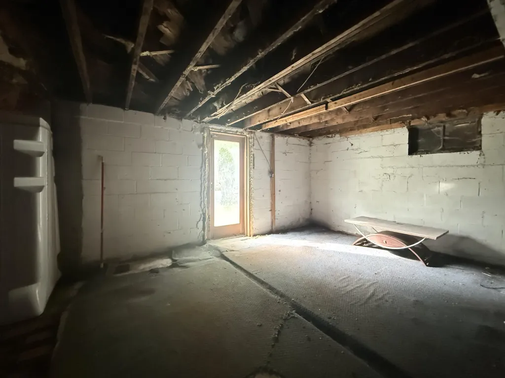 52682 Lindbergh Drive Wayne Township MI 49047