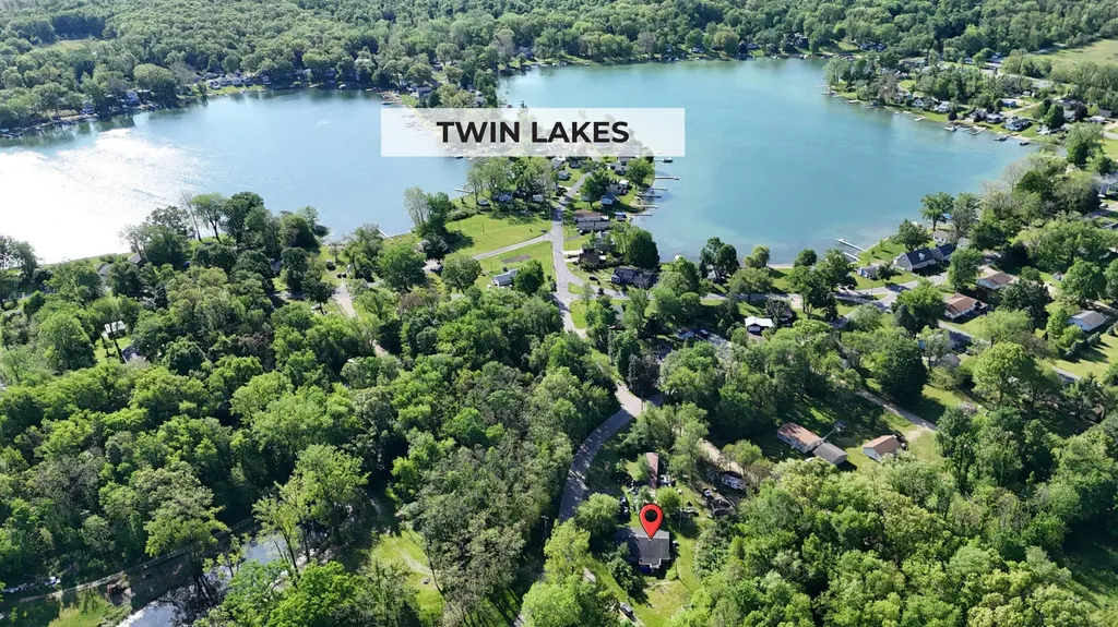 52682 Lindbergh Drive Wayne Township MI 49047