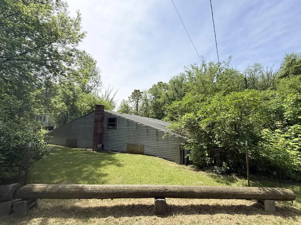 52682 Lindbergh Drive Wayne Township MI 49047