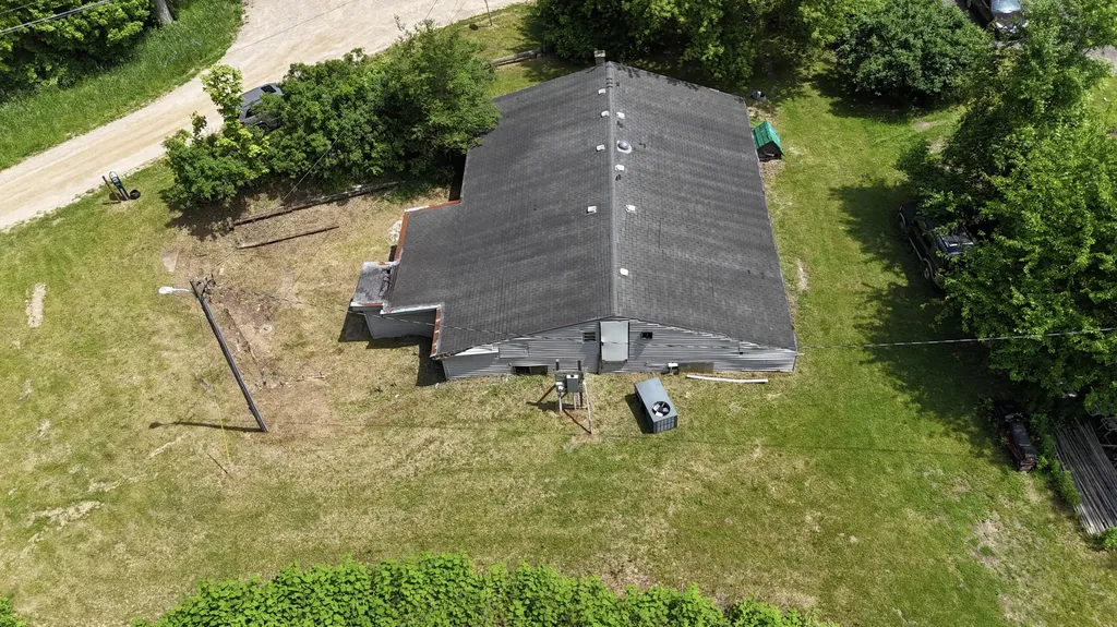 52682 Lindbergh Drive Wayne Township MI 49047