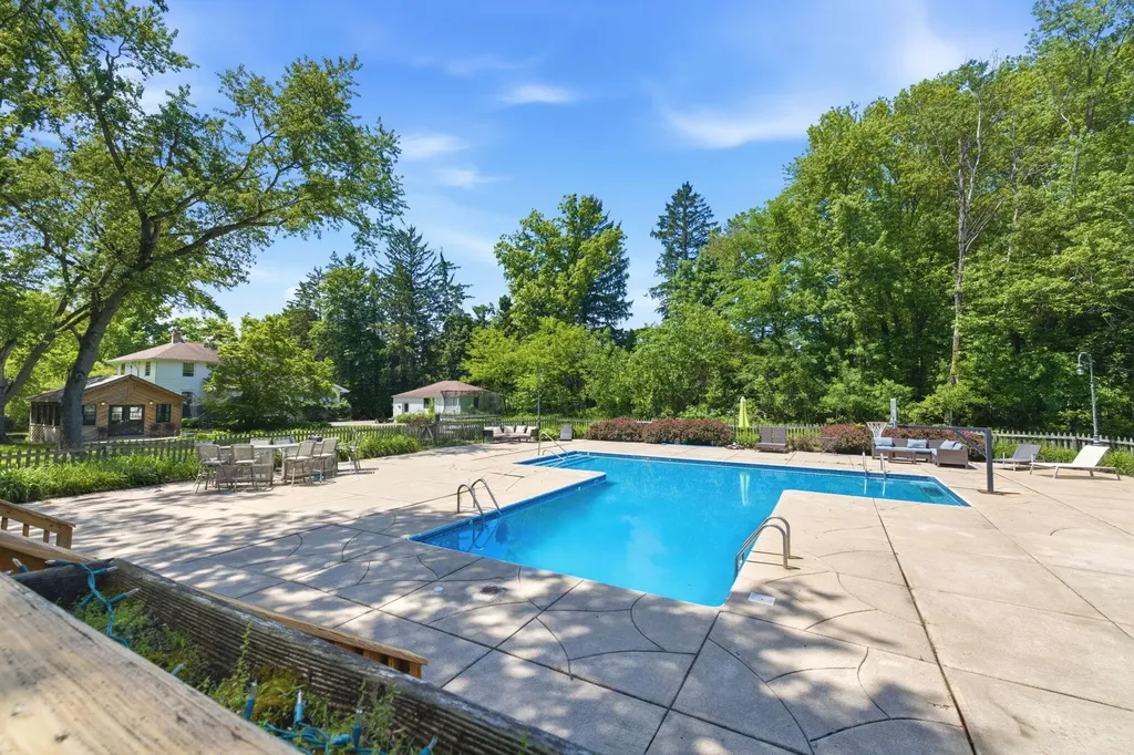 5295 Browntown Road Lake Charter Township MI 49125