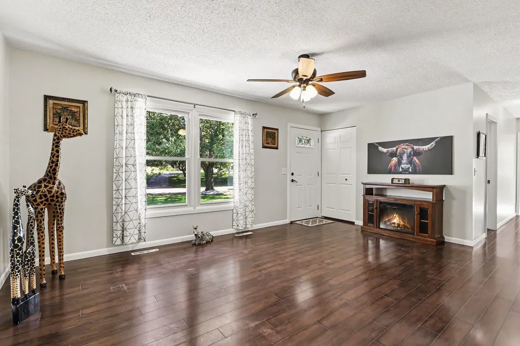 614 Hillcrest Road Paw Paw Village MI 49079