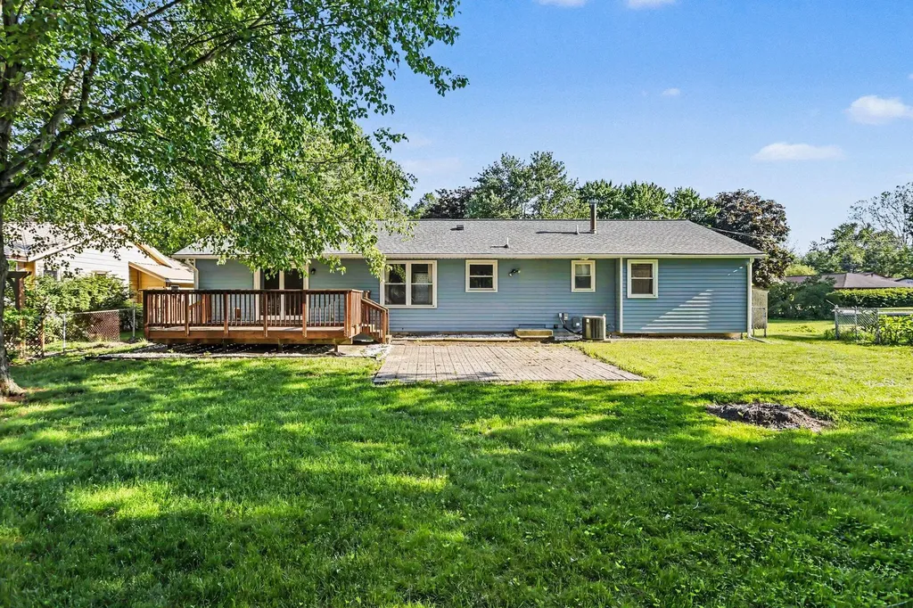 614 Hillcrest Road Paw Paw Village MI 49079