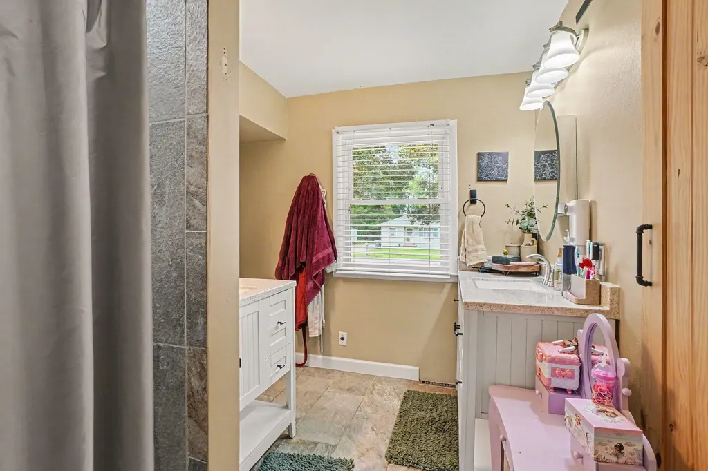 319 W North Street Paw Paw Village MI 49079