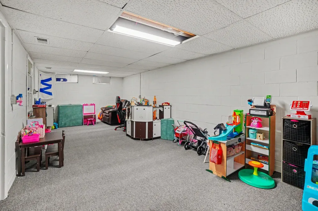 319 W North Street Paw Paw Village MI 49079