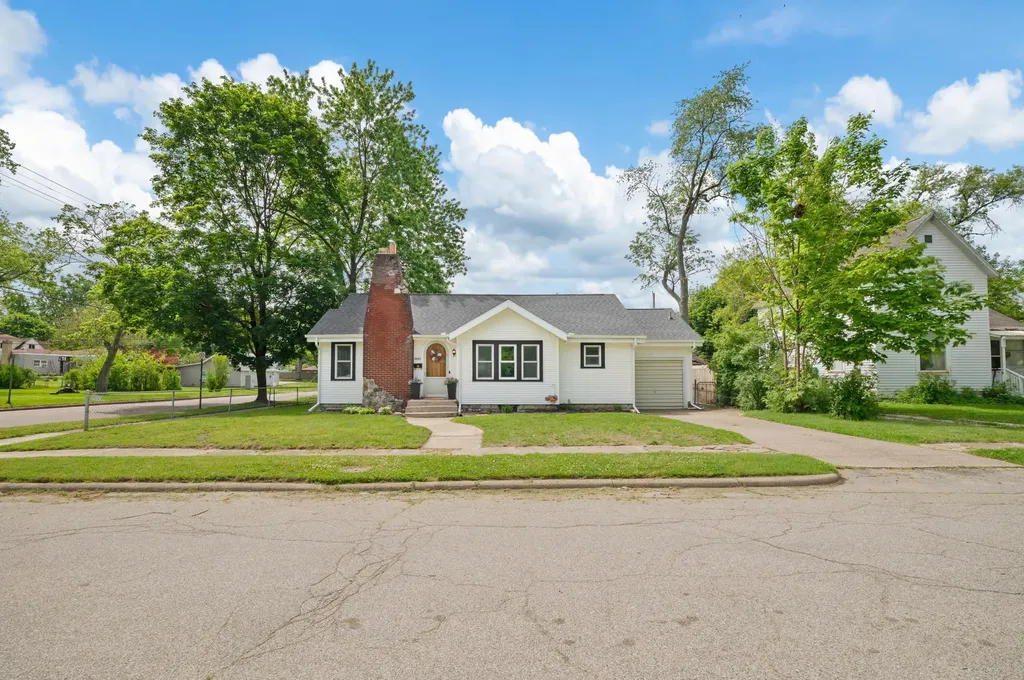 1440 Hickory Street Niles City MI 49120