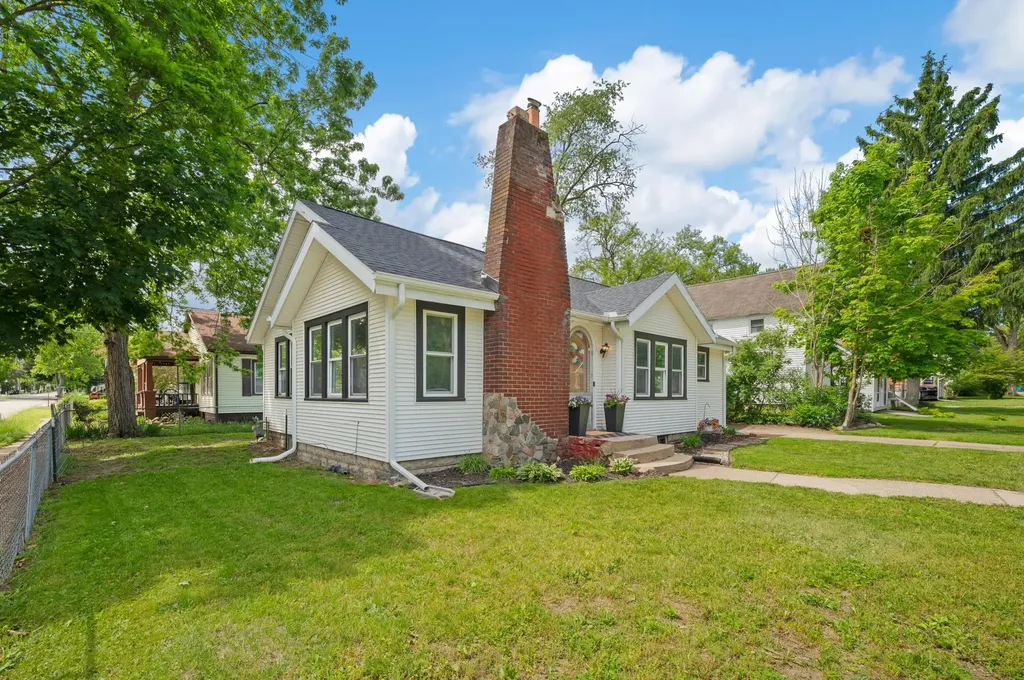 1440 Hickory Street Niles City MI 49120