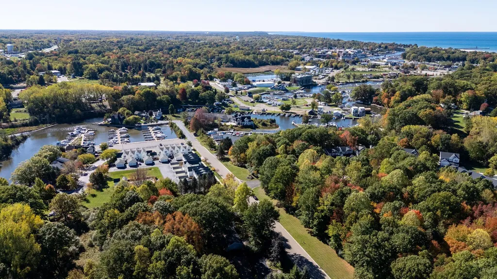 608 Kentucky Avenue South Haven City MI 49090