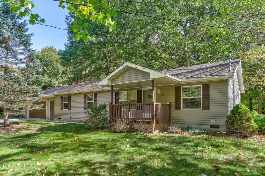 608 Kentucky Avenue South Haven City MI 49090
