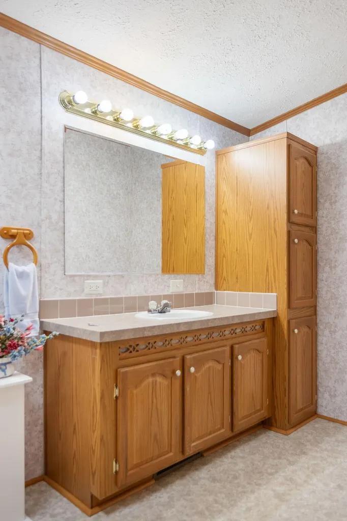 608 Kentucky Avenue South Haven City MI 49090