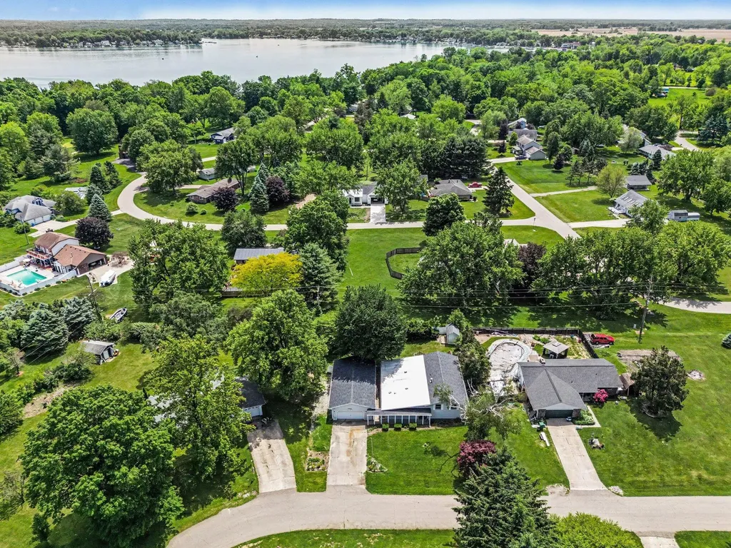22361 Happy Drive Lagrange Township MI 49031