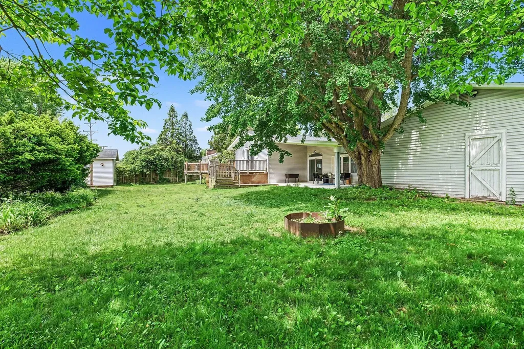 22361 Happy Drive Lagrange Township MI 49031