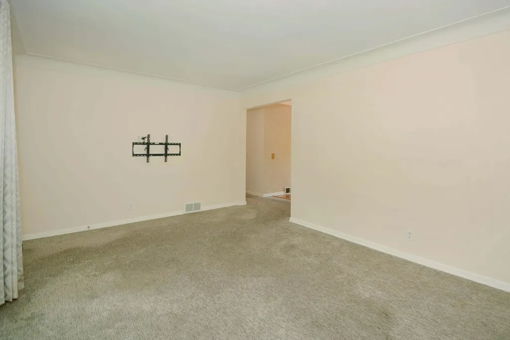 3613 Ottawa Avenue Kalamazoo Charter Township MI 49006
