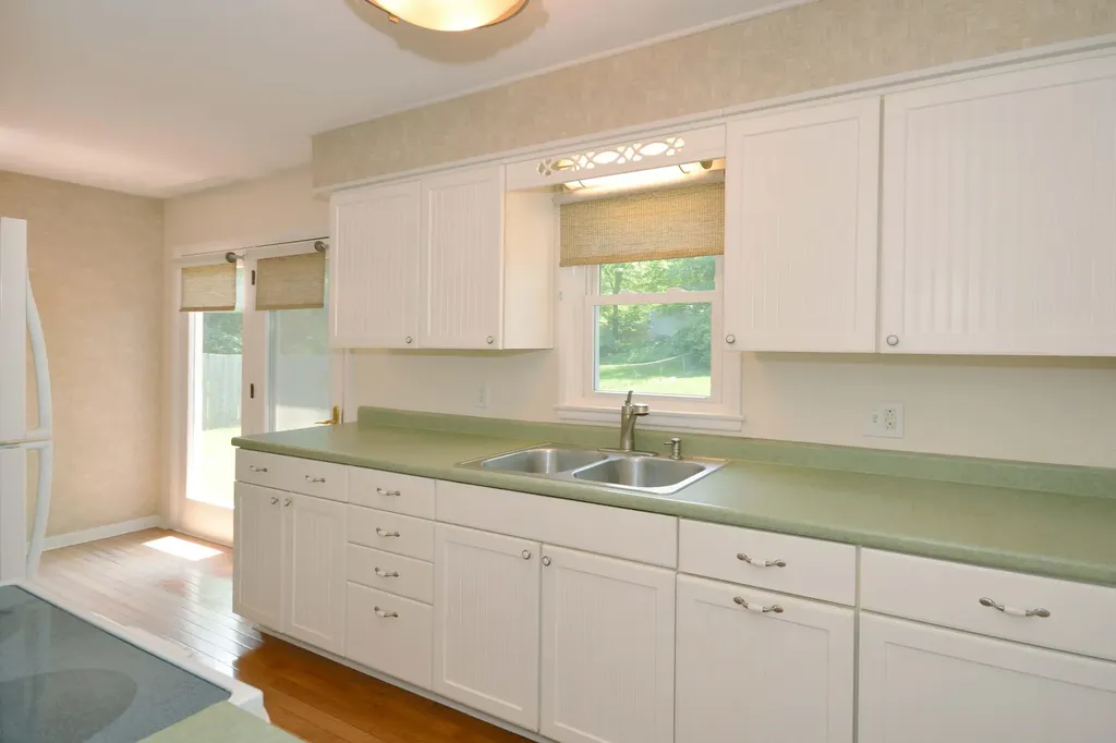 3613 Ottawa Avenue Kalamazoo Charter Township MI 49006