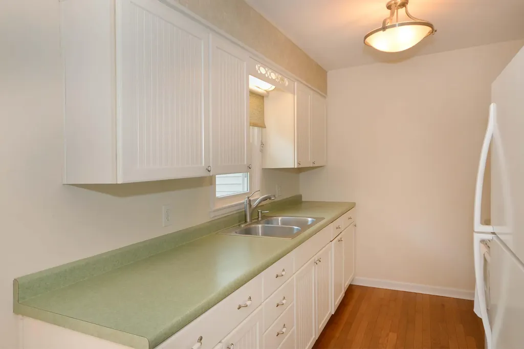 3613 Ottawa Avenue Kalamazoo Charter Township MI 49006