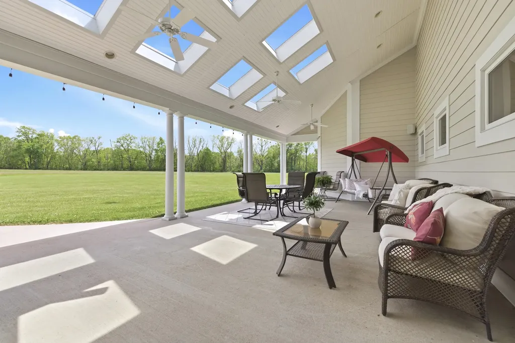 2122 Grange Road Oronoko Charter Township MI 49107