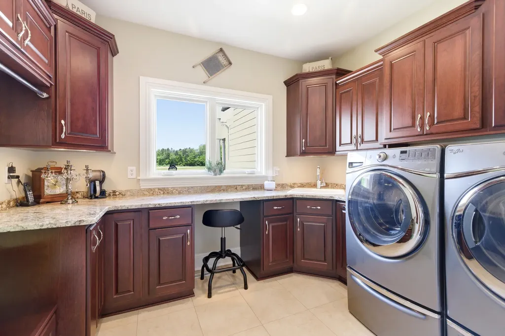 2122 Grange Road Oronoko Charter Township MI 49107