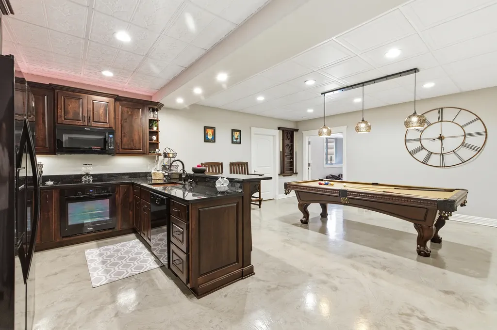 2122 Grange Road Oronoko Charter Township MI 49107