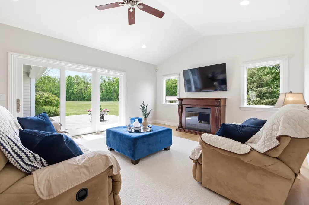 2122 Grange Road Oronoko Charter Township MI 49107