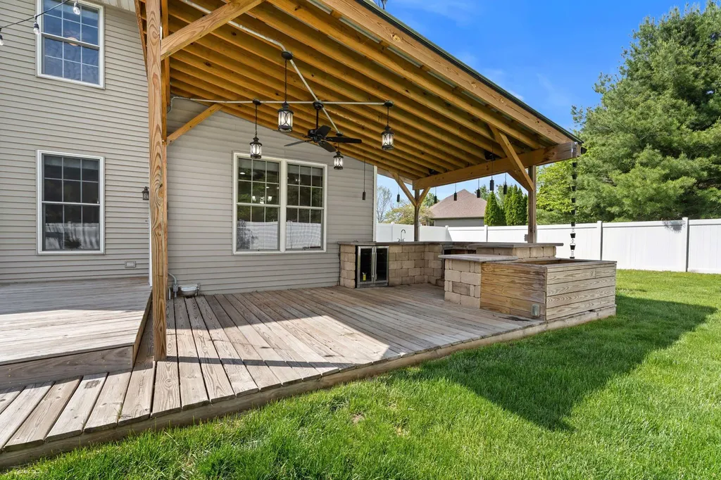 4292 S Royal Curve Royalton Township MI 49085