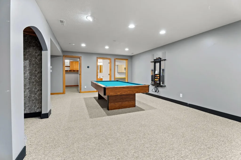 4292 S Royal Curve Royalton Township MI 49085