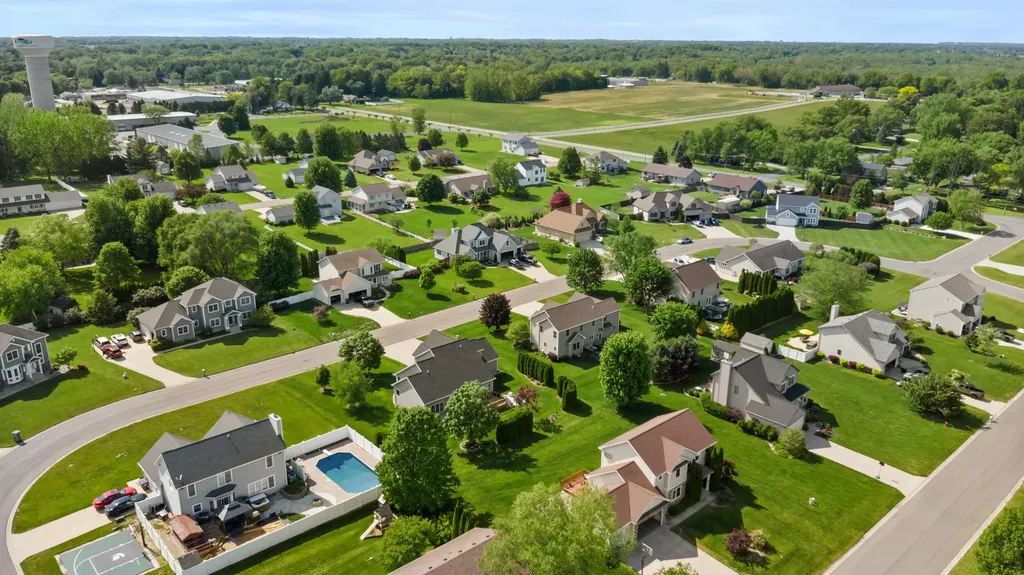 4292 S Royal Curve Royalton Township MI 49085