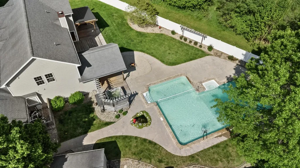 4292 S Royal Curve Royalton Township MI 49085