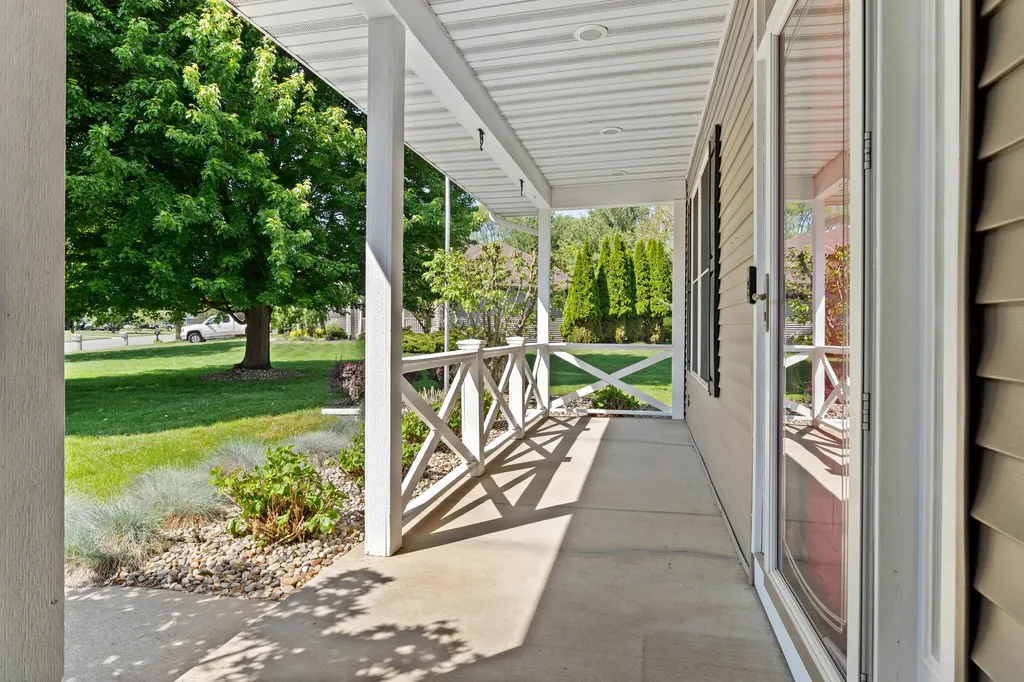 4292 S Royal Curve Royalton Township MI 49085