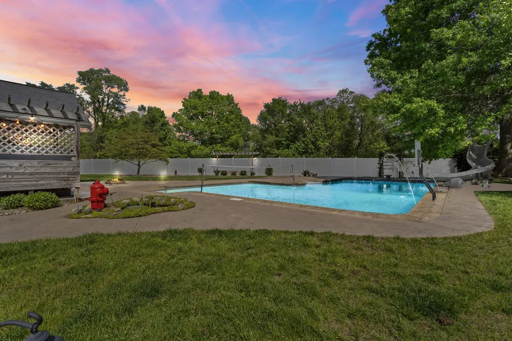 4292 S Royal Curve Royalton Township MI 49085