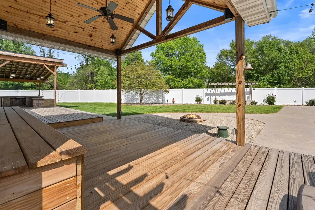 4292 S Royal Curve Royalton Township MI 49085