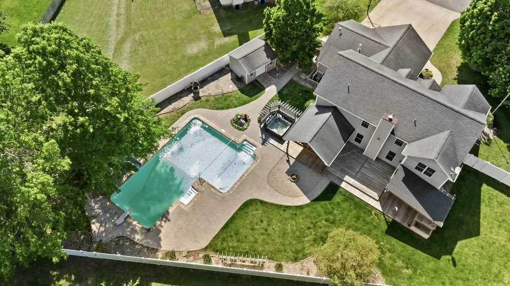 4292 S Royal Curve Royalton Township MI 49085