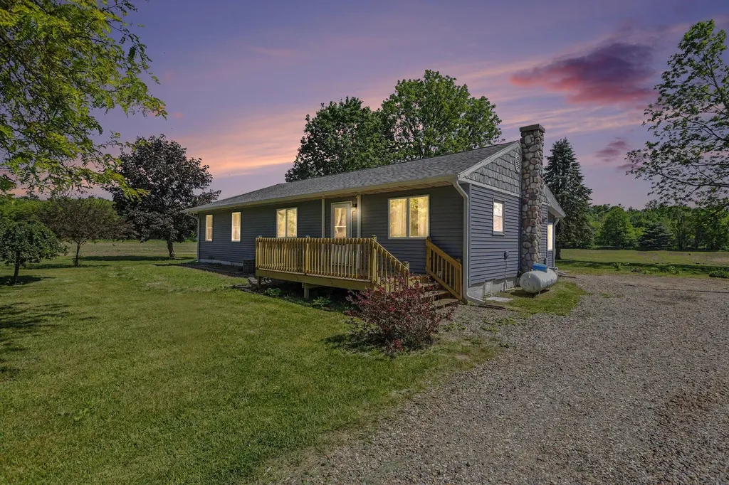 22111 Dutch Settlement Street Lagrange Township MI 49031