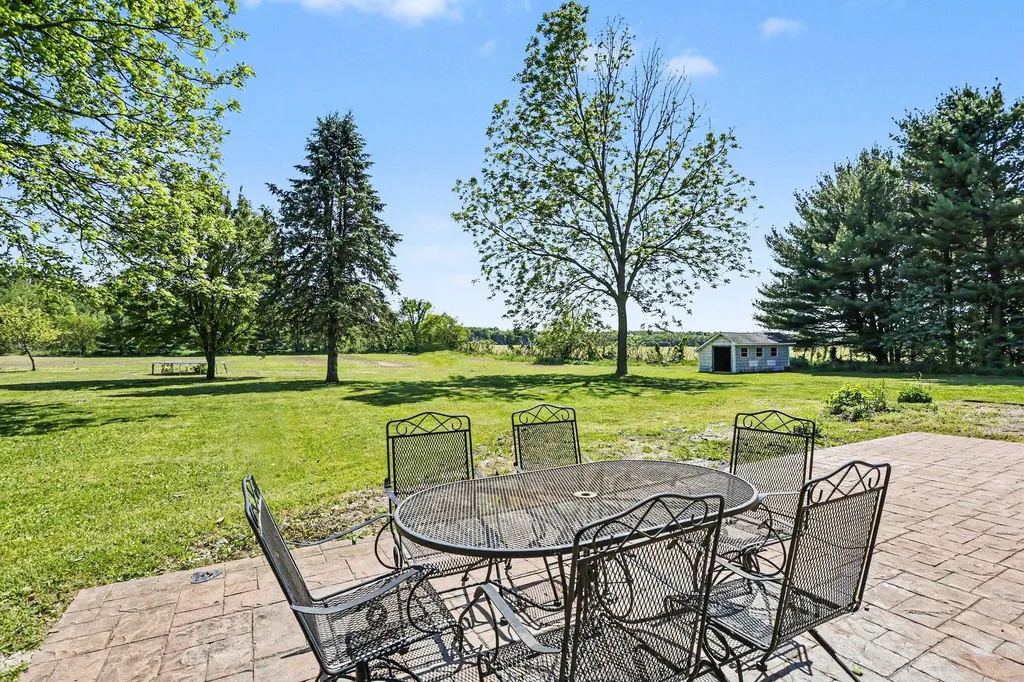 22111 Dutch Settlement Street Lagrange Township MI 49031