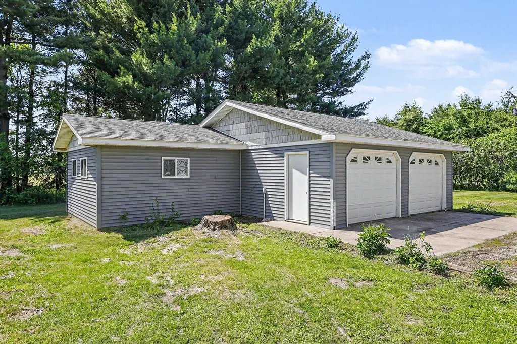 22111 Dutch Settlement Street Lagrange Township MI 49031