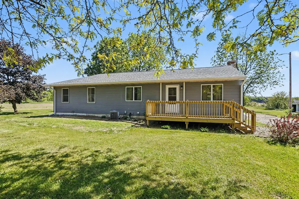 22111 Dutch Settlement Street Lagrange Township MI 49031